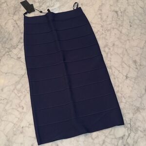 NWT BCBG MAXAZRIA DARK NAVY LEGER SKIRT S